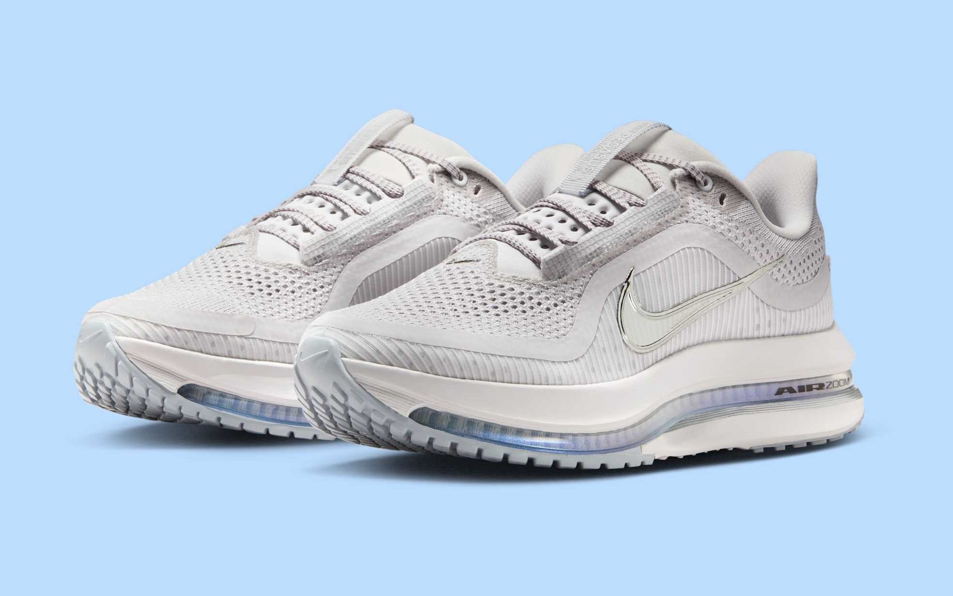 Nike Pegasus Premium Shines with “Metallic Silver Swoosh